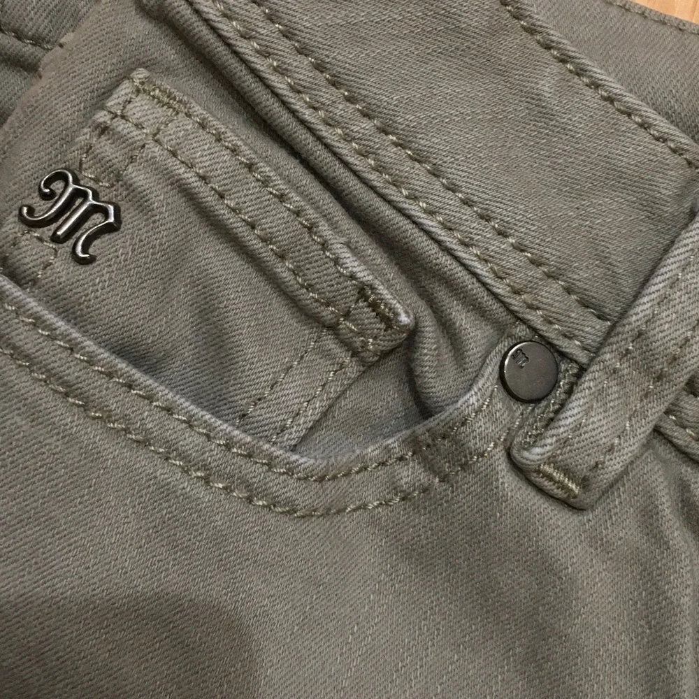 Miss Me Olive Ankle & Cropped Jeans - Picture 9 of 9